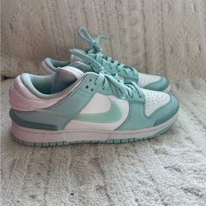 Nike Dunk Low W Twist ‘Jade Ice’ -